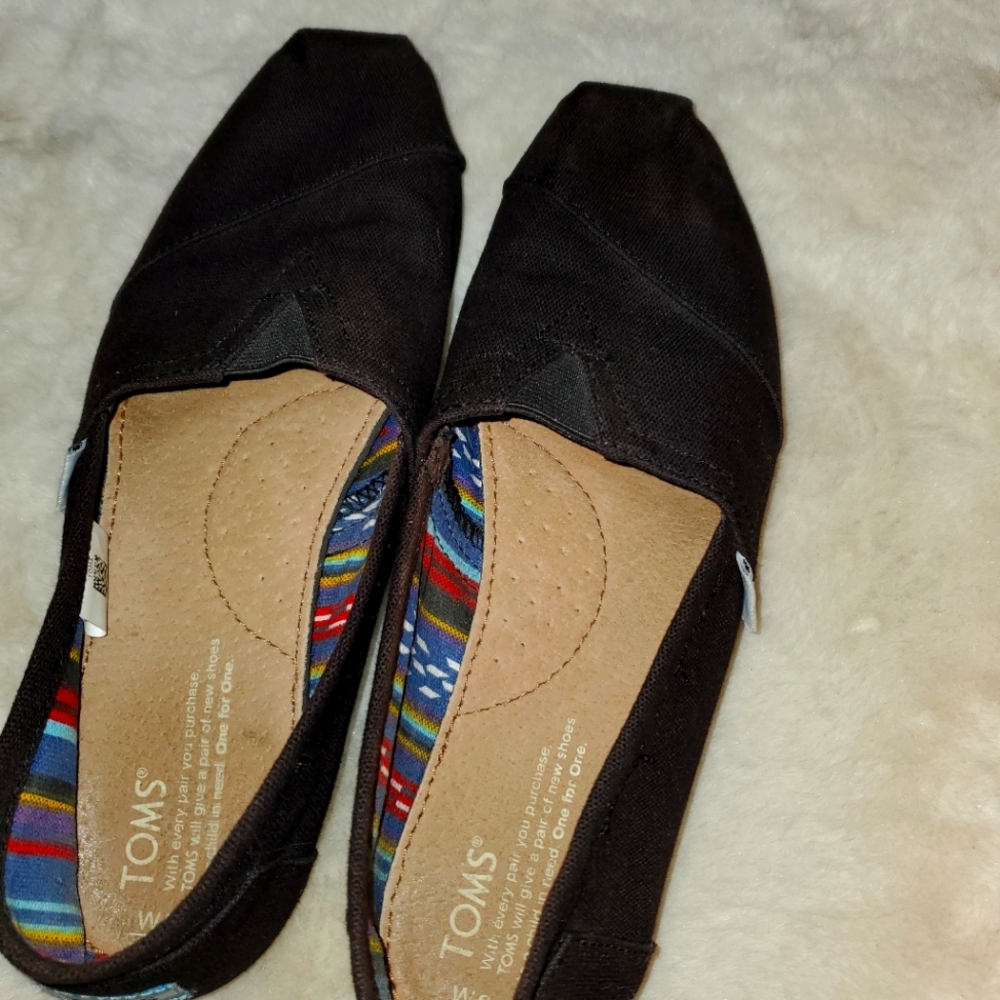 Toms